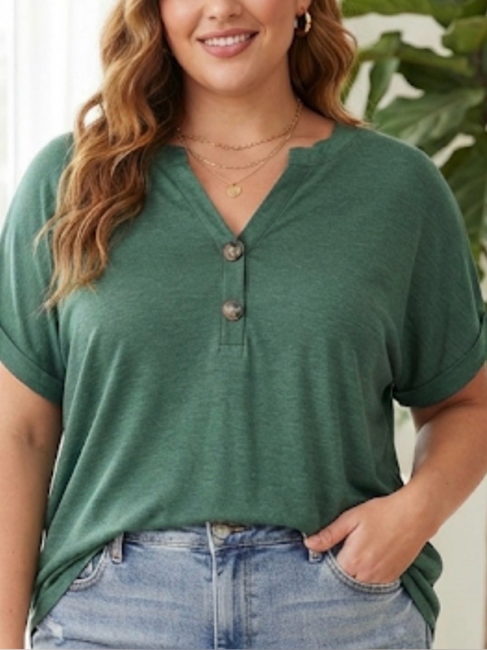 Women’s Relaxed Green Short-Sleeve Henley Tee 1x